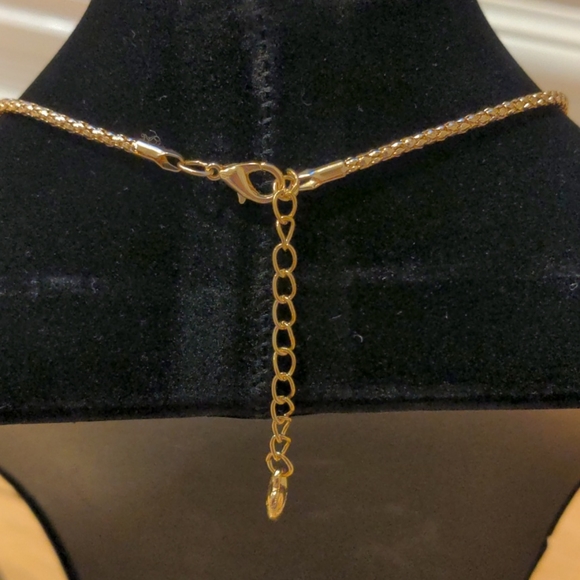 🌸3/$25 - NWOT Betsey Johnson Heart Necklace - Picture 3 of 3